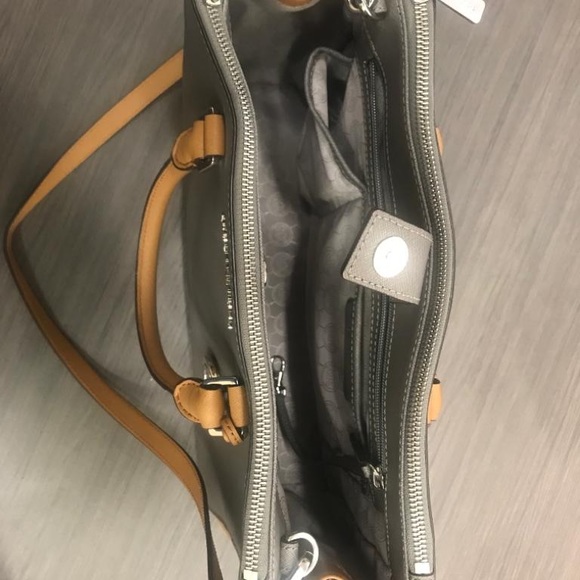 ❌SOLD❌Michael kors Sofia bag - Picture 7 of 8